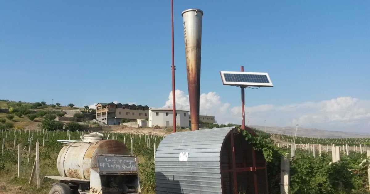 �Hanno sparato alle nuvole�: la storia degli inutili ma leggendari "cannoni antigrandine"